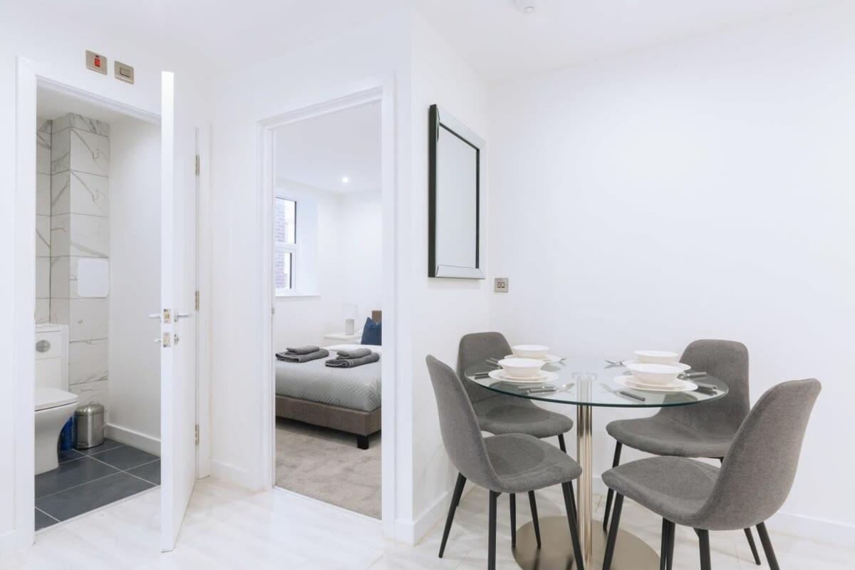 Modern 1 Bedroom Apartment In Central Ipswich Kültér fotó